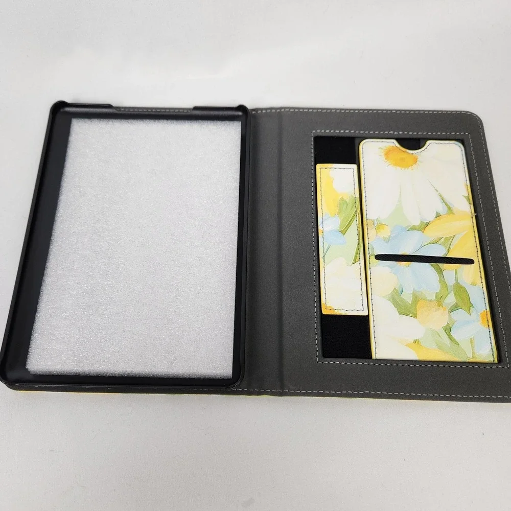 Floral Daisy Tablet Folio Case - Yellow & White